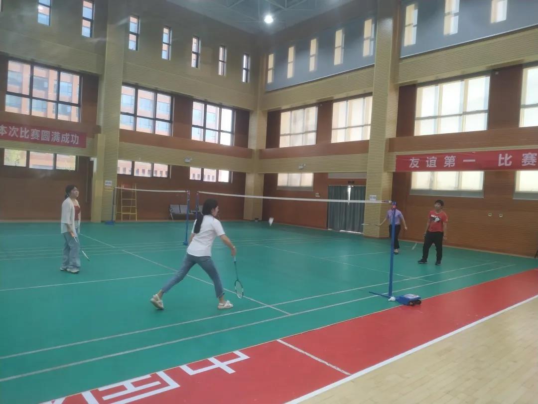 191597800933949167.jpeg 羽毛球.jpg