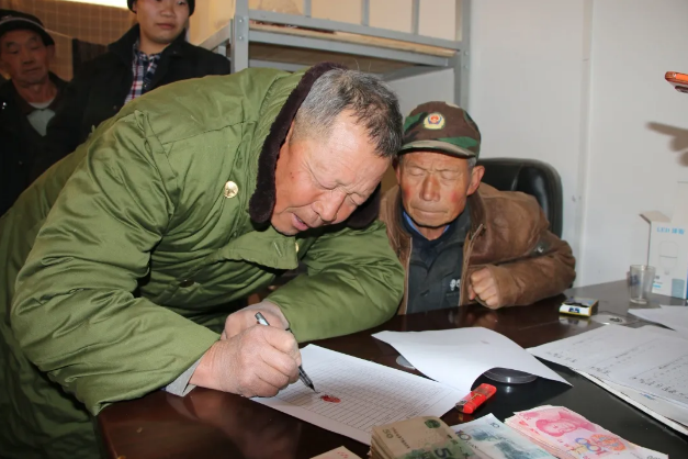 201611105286933889.png 32.png